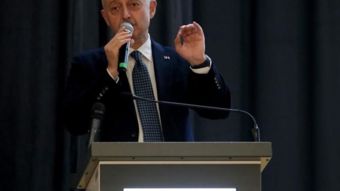 Büyükakın geleceğin lider adayları ile bir araya geldi
